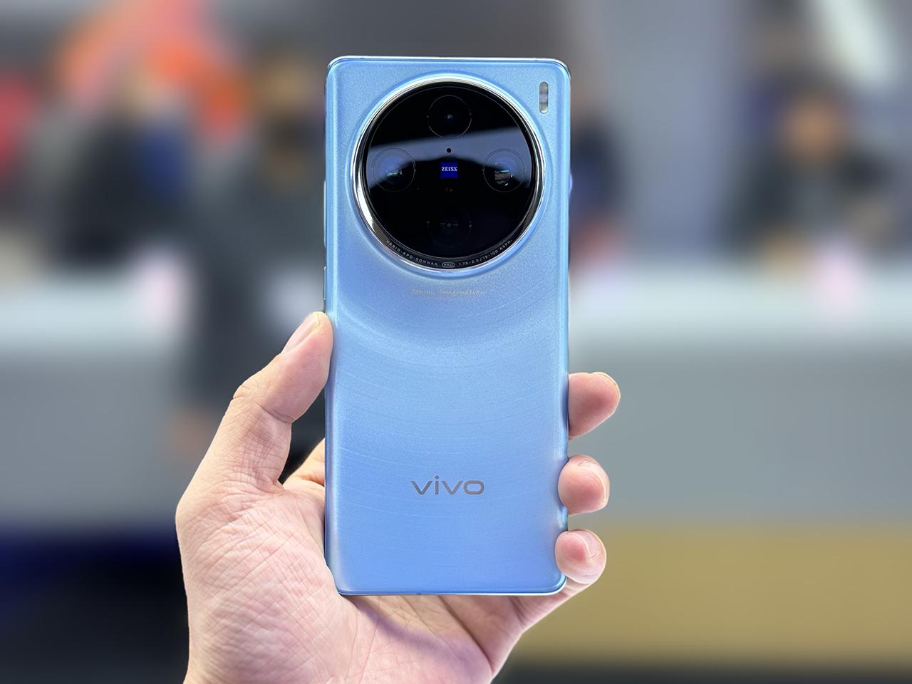 Vivo X100 Pro trang bị bộ cấu hình rất mạnh mẽ. Nguồn: Weibo.