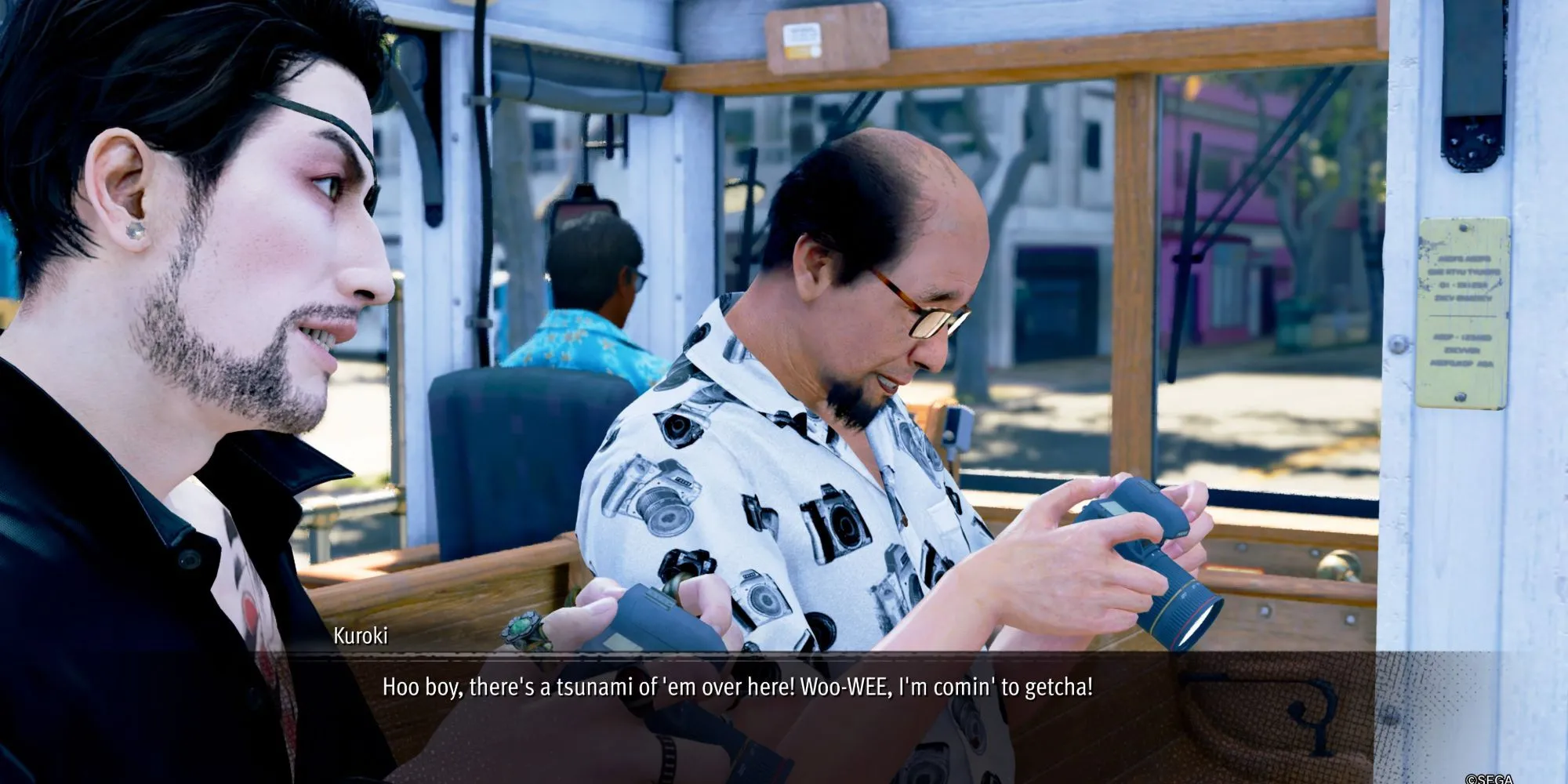 Giao diện minigame Sicko Snap, Majima đang ngắm ống kính chụp ảnh một Sicko.