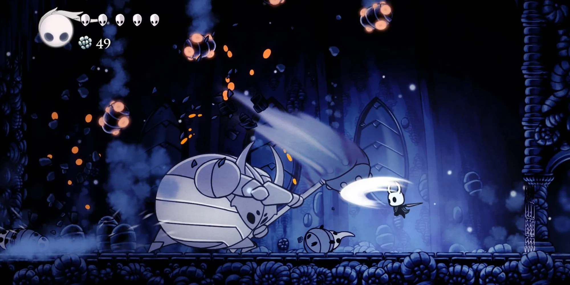 Hiệp sĩ nhỏ bé chiến đấu với bọ khổng lồ tại vương quốc Hallownest trong Hollow Knight