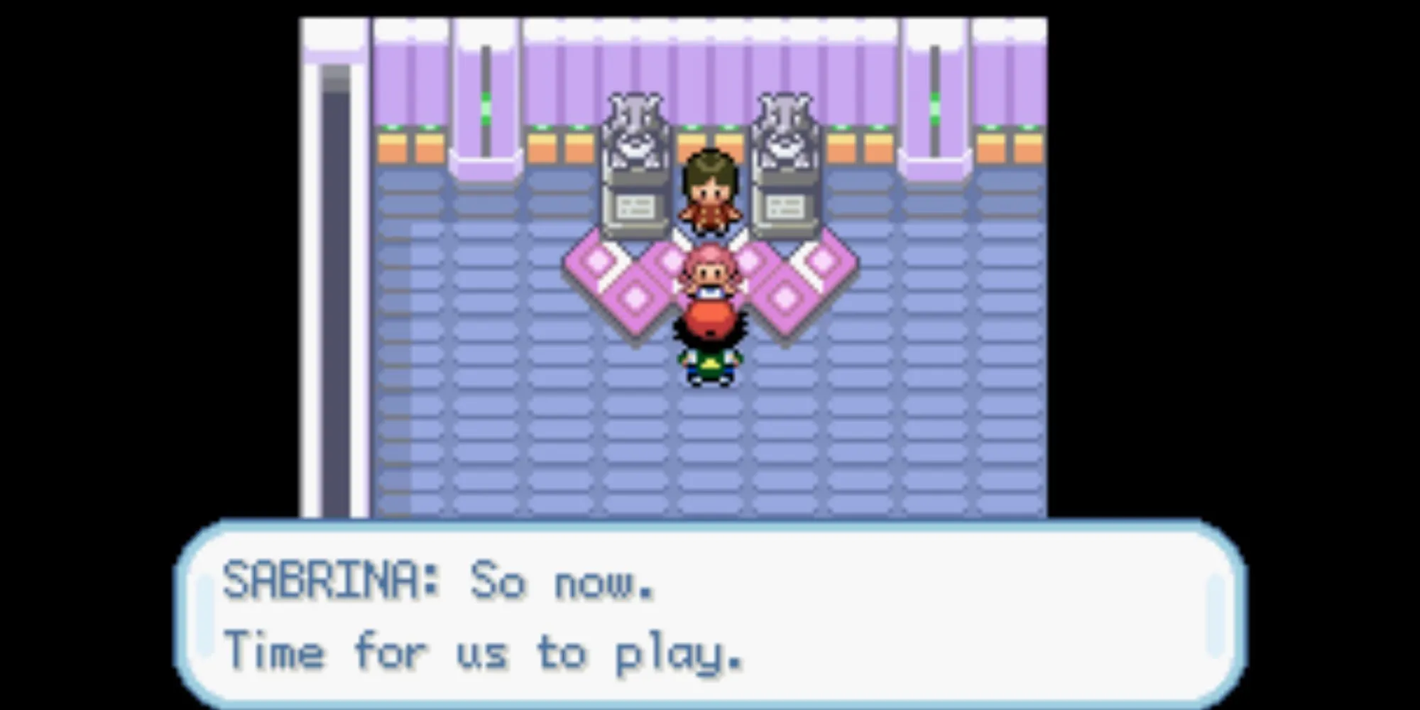 Sabrina, thủ lĩnh nhà thi đấu Saffron City, và búp bê của cô trong Pokemon Ash Gray