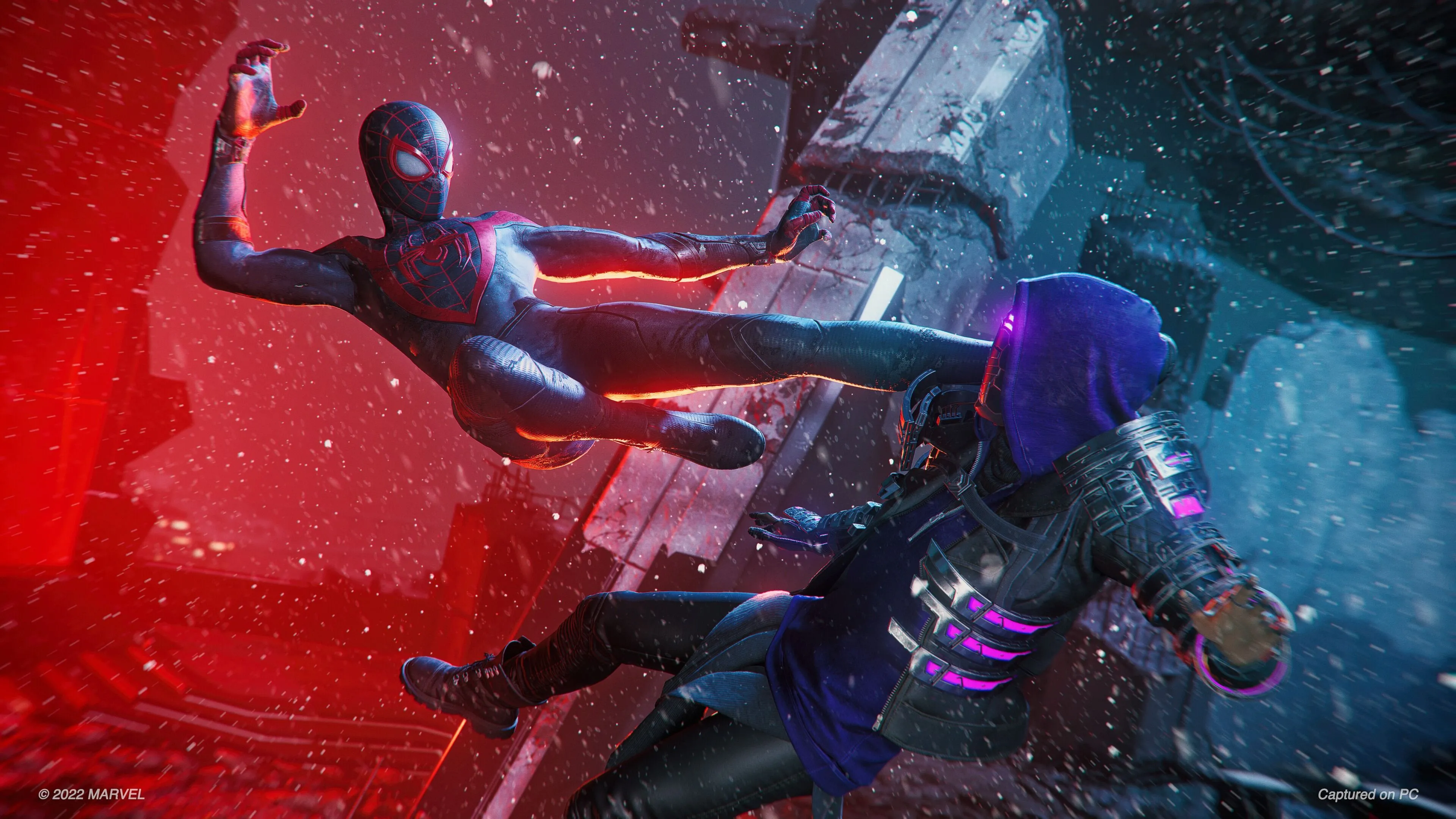Spider-Man Miles Morales đu tơ giữa thành phố New York, đại diện cho dòng sản phẩm MTG Spider-Man