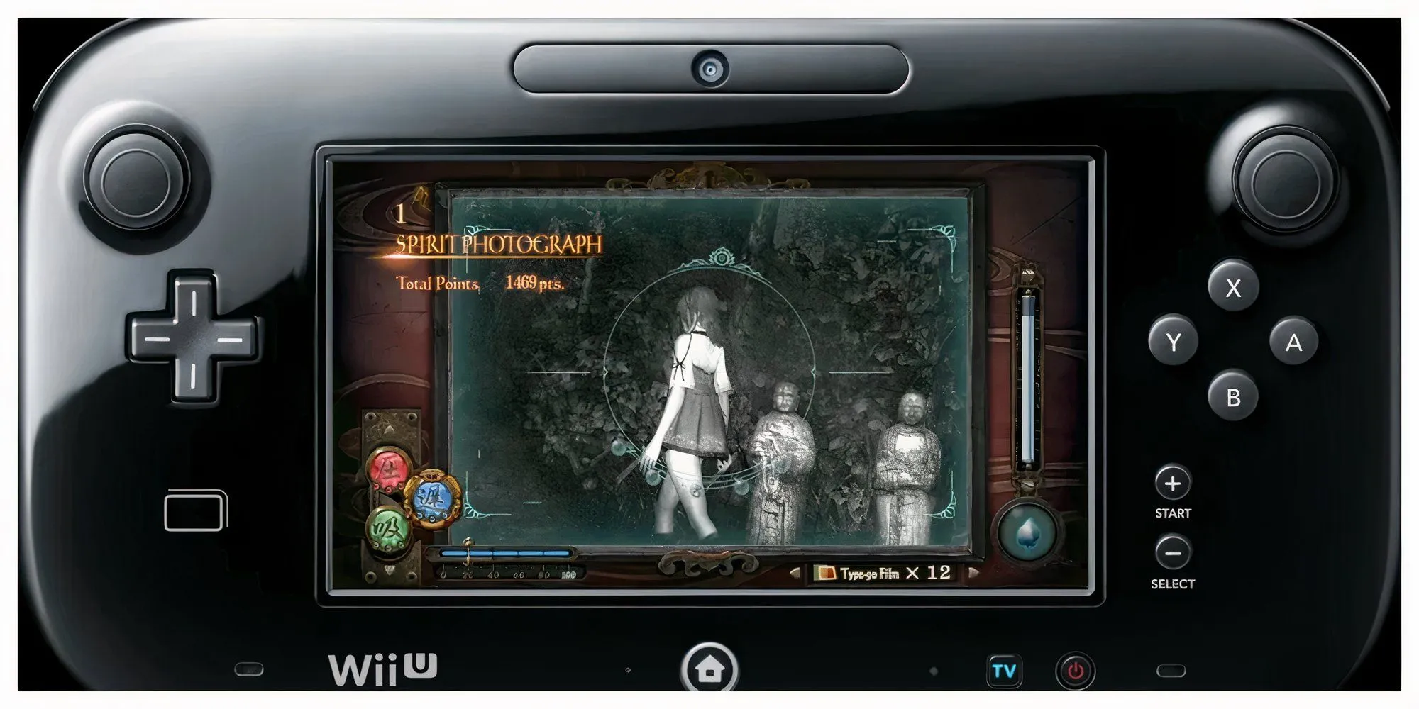Hình ảnh một nhân vật trong game Fatal Frame Maiden of Black Water đối mặt với linh hồn ma quỷ