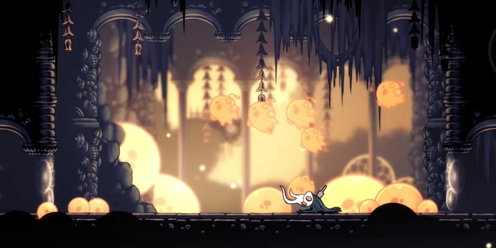 Hình ảnh trận đấu boss Lost Kin trong Hollow Knight