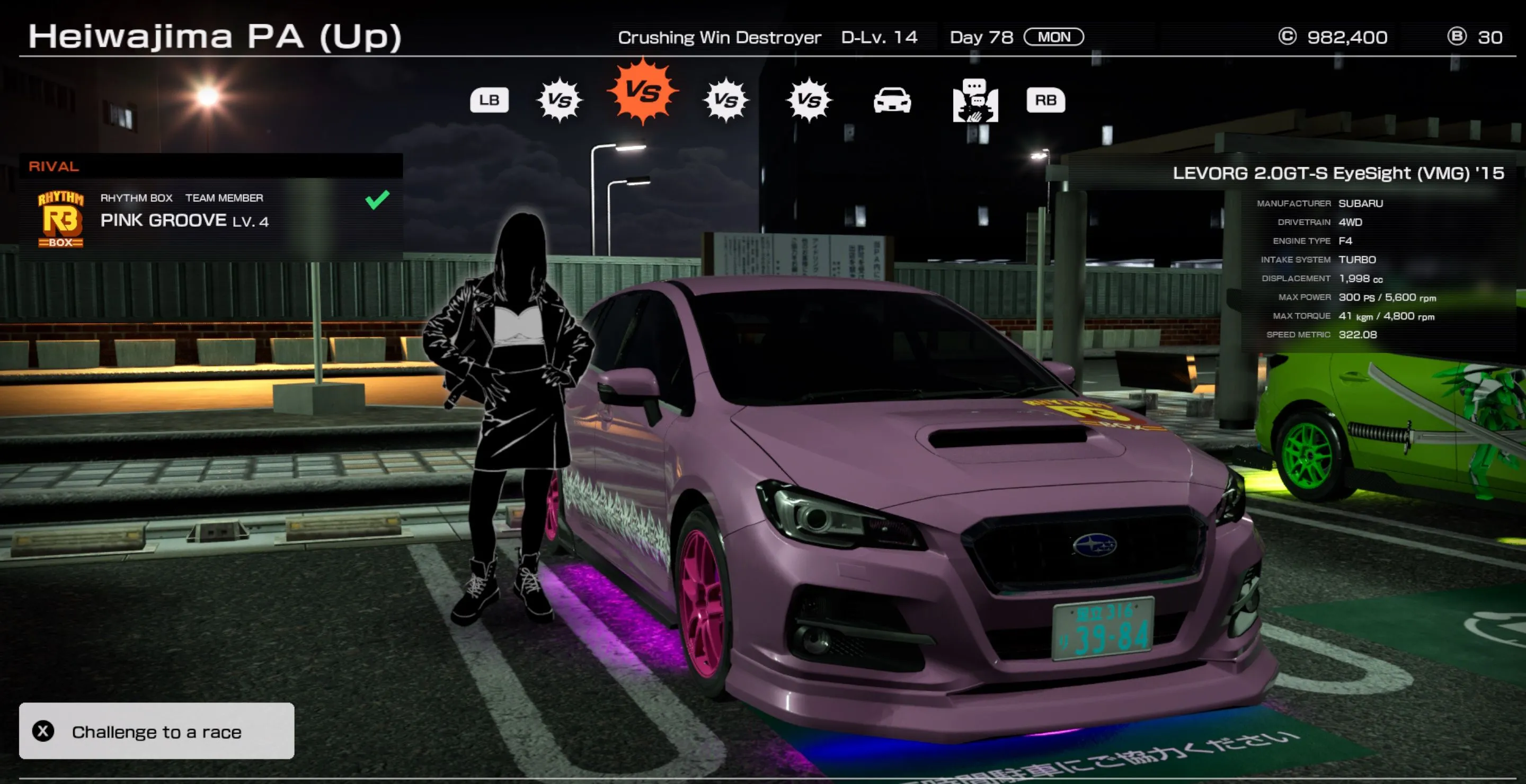 Một đối thủ đang chờ đợi người chơi trong khu vực đỗ xe ở game Tokyo Xtreme Racer