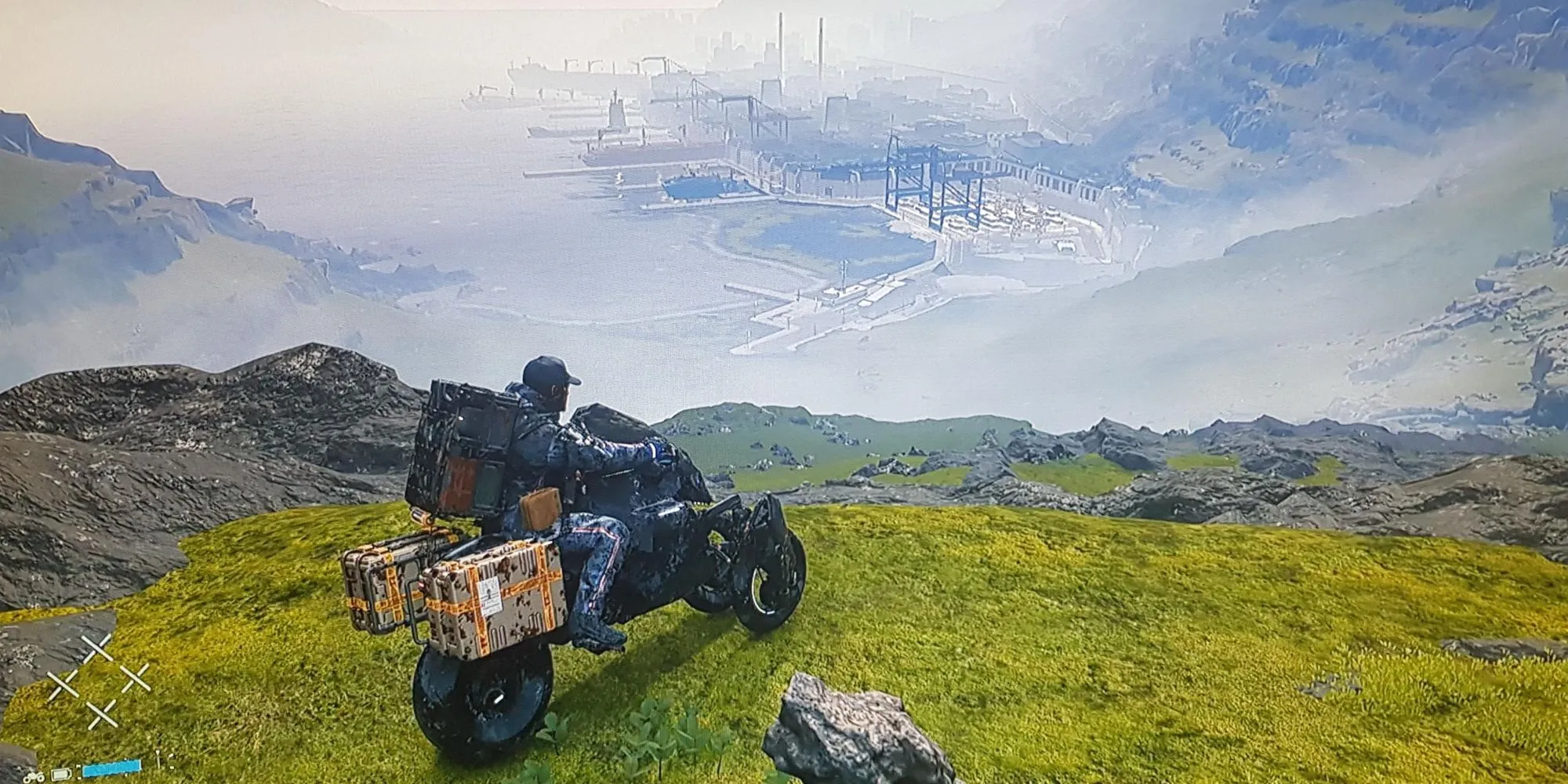 Phong cảnh hoang vắng, phủ rêu trong game Death Stranding, lấy cảm hứng từ địa hình Iceland.