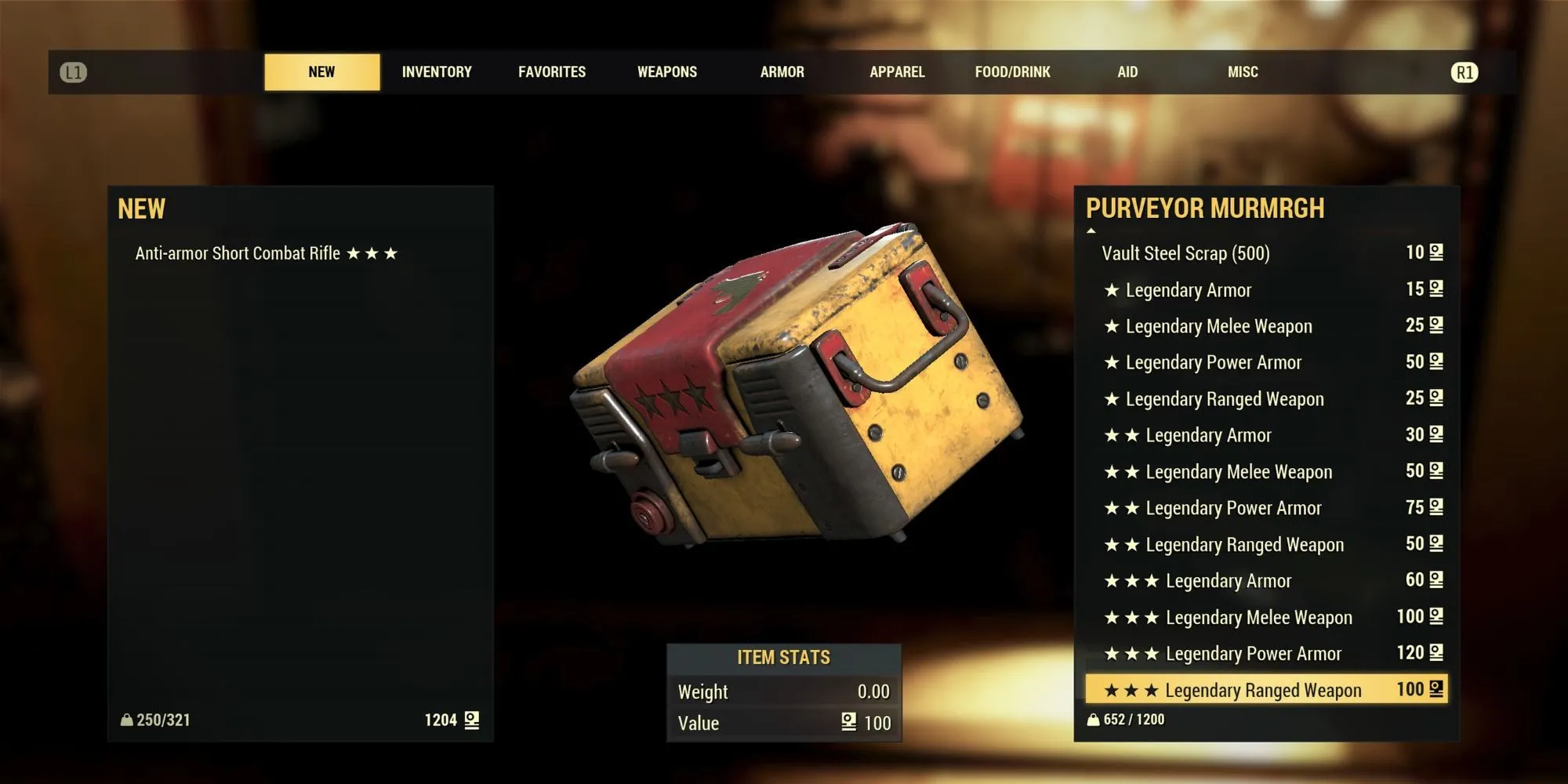 Người chơi đang mua trang bị huyền thoại ngẫu nhiên từ nhân vật Murmrgh tại The Rusty Pick bằng Scrip trong Fallout 76