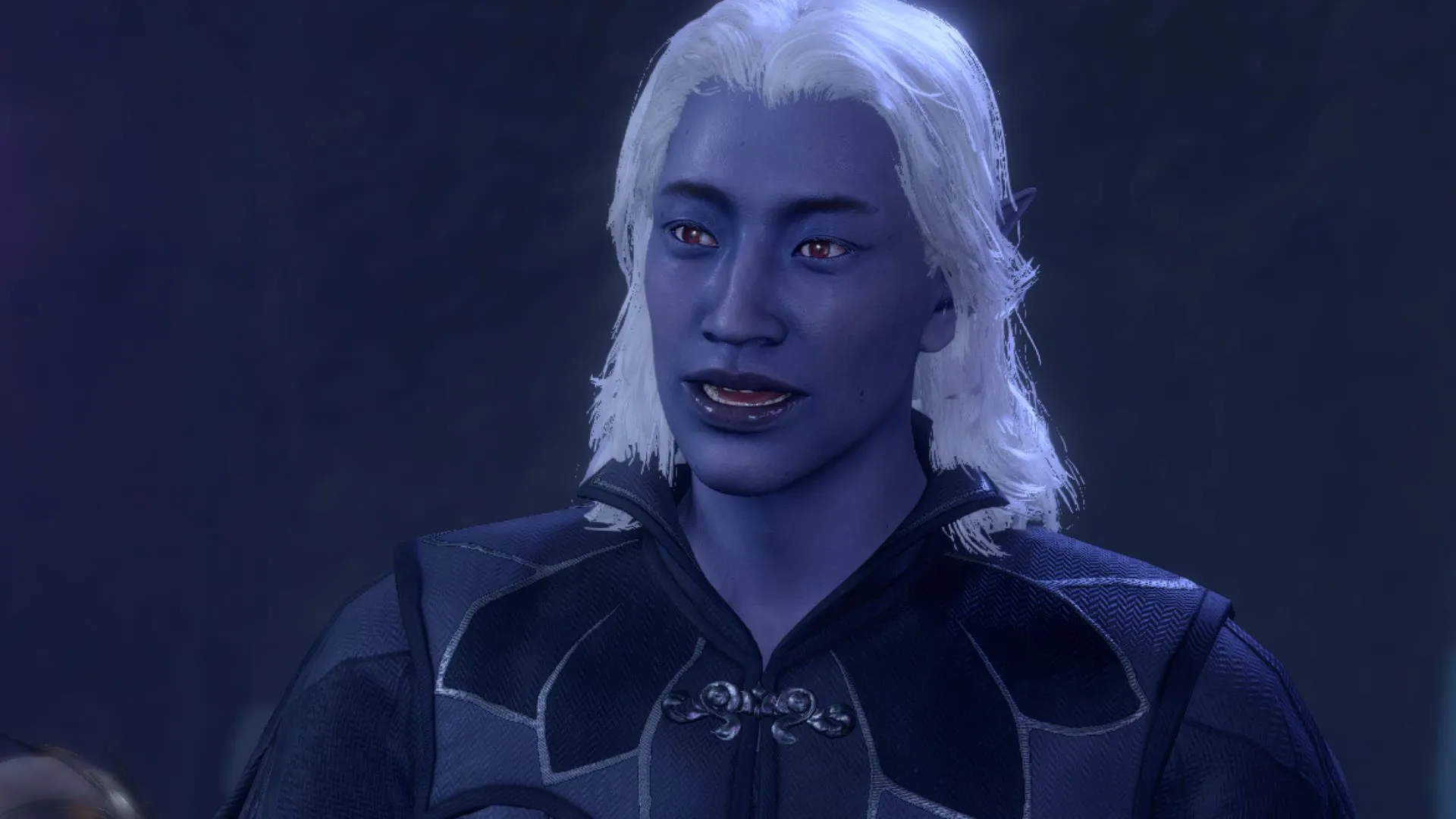 Ảnh cận của Dhourn trong Underdark, phản ứng với nữ drow