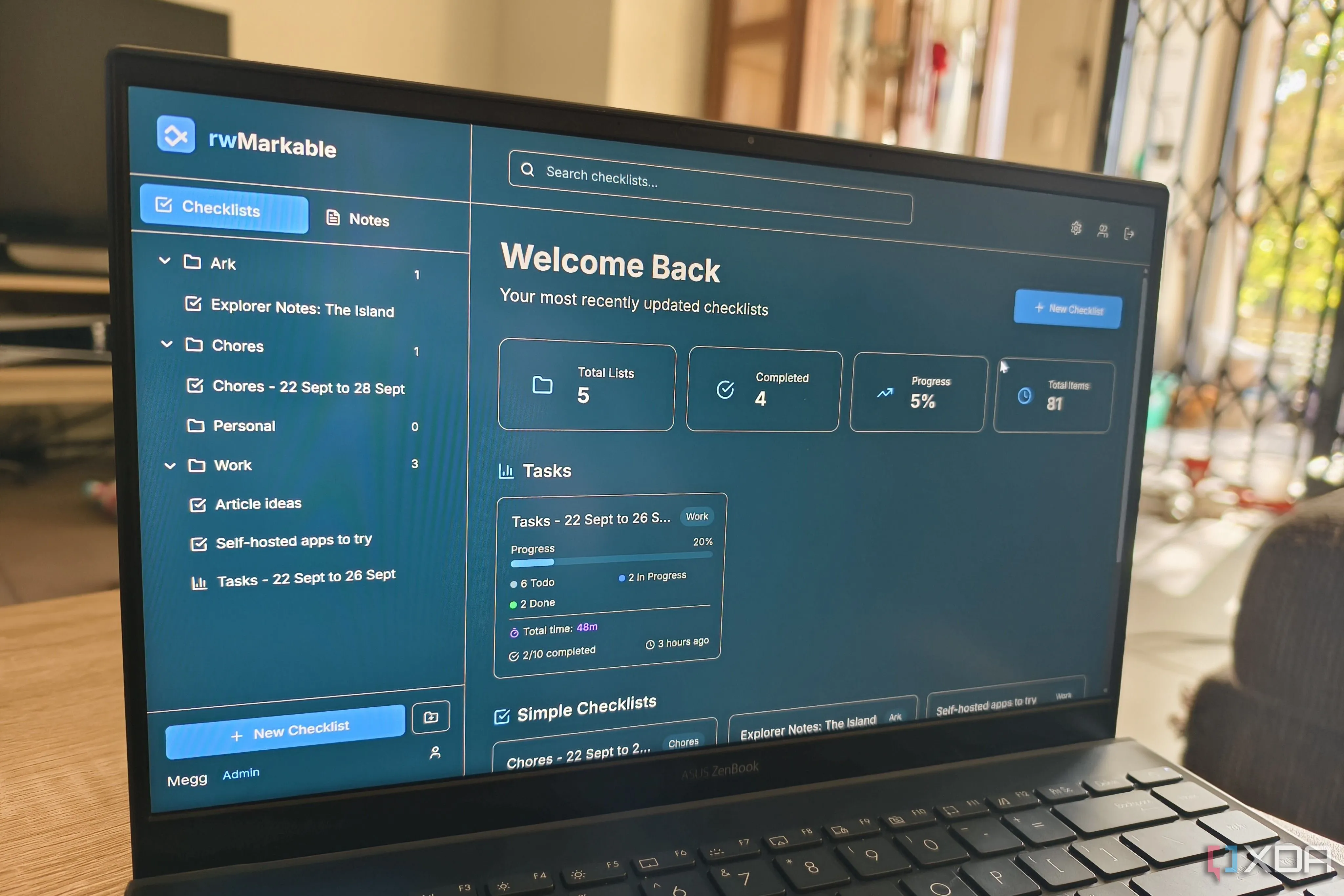 Giao diện RwMarkable trên màn hình laptop, gợi ý phương pháp ghi chú và checklist cho chiến lược chơi game