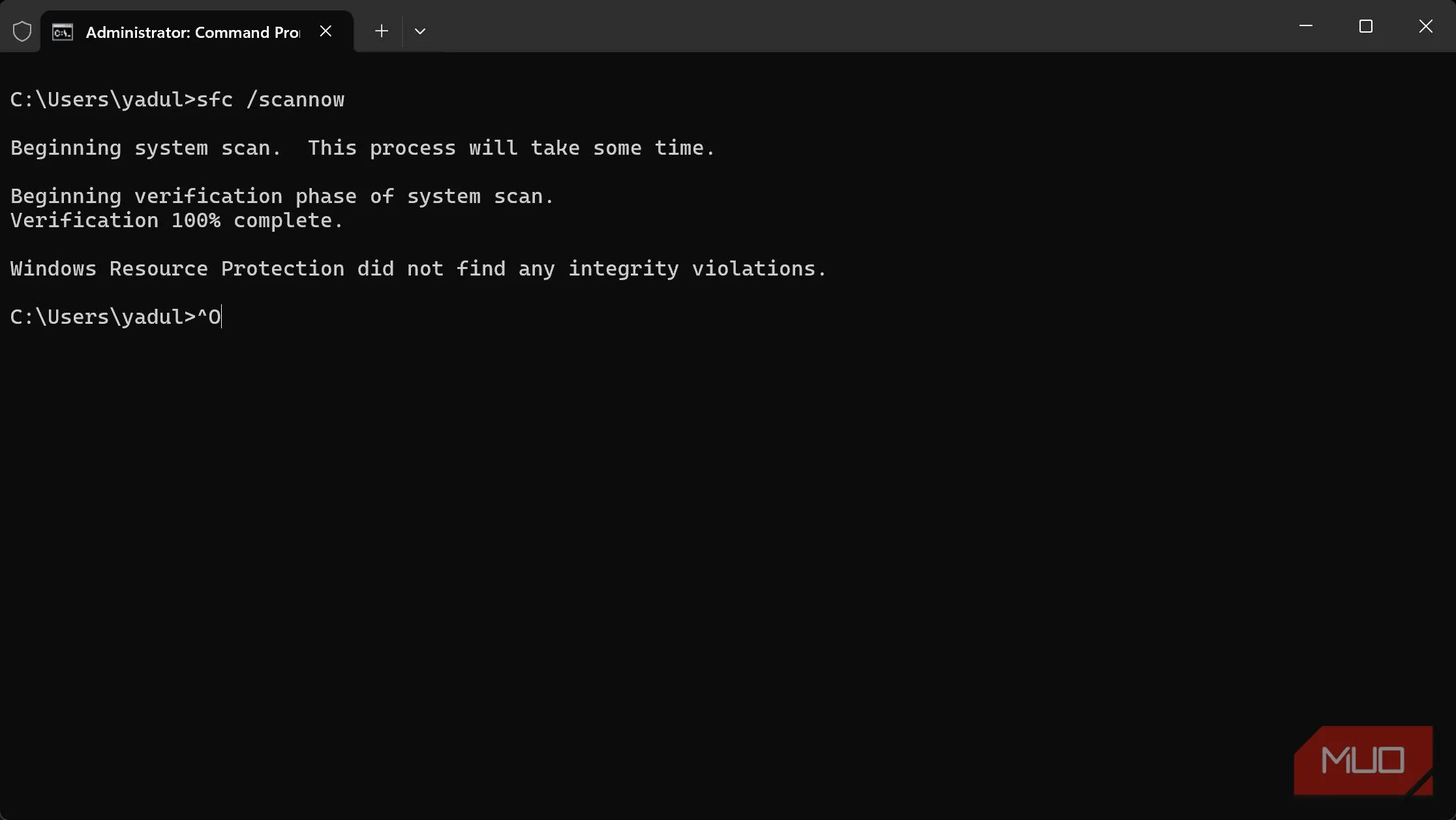 Kết quả quét SFC trong Terminal cho thấy không có lỗi, một bước quan trọng khi sửa lỗi game liên quan đến file hệ thống.