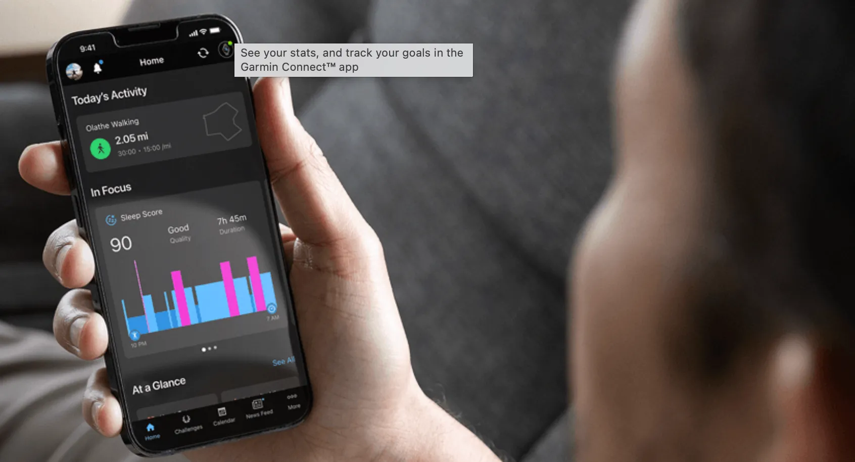 Màn hình ứng dụng Garmin Connect kết nối Vivomove Trend trên điện thoại