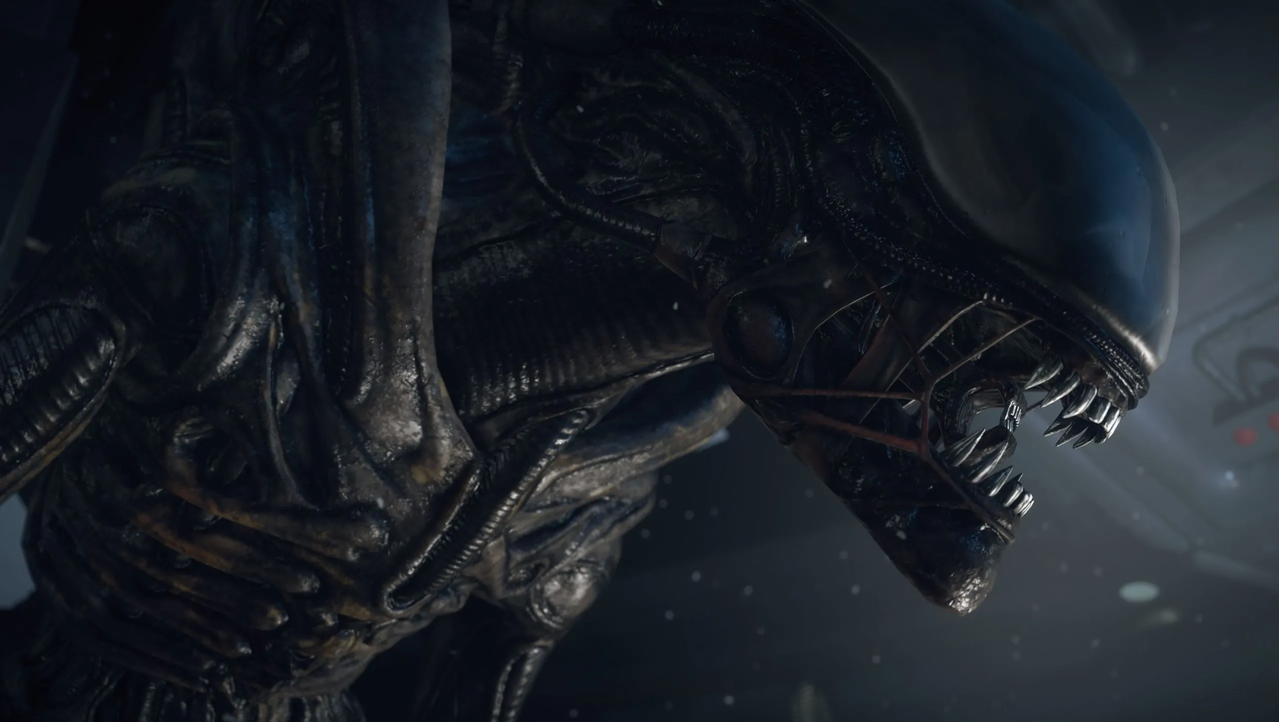 Xenomorph mở miệng trong một khoảnh khắc rùng rợn của Alien: Isolation trên trạm Sevastopol